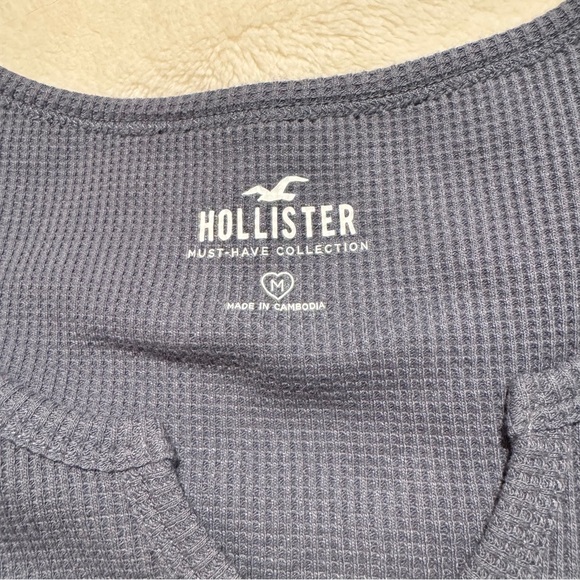HOLLISTER CROP LONG SLEEVE - Picture 3 of 3